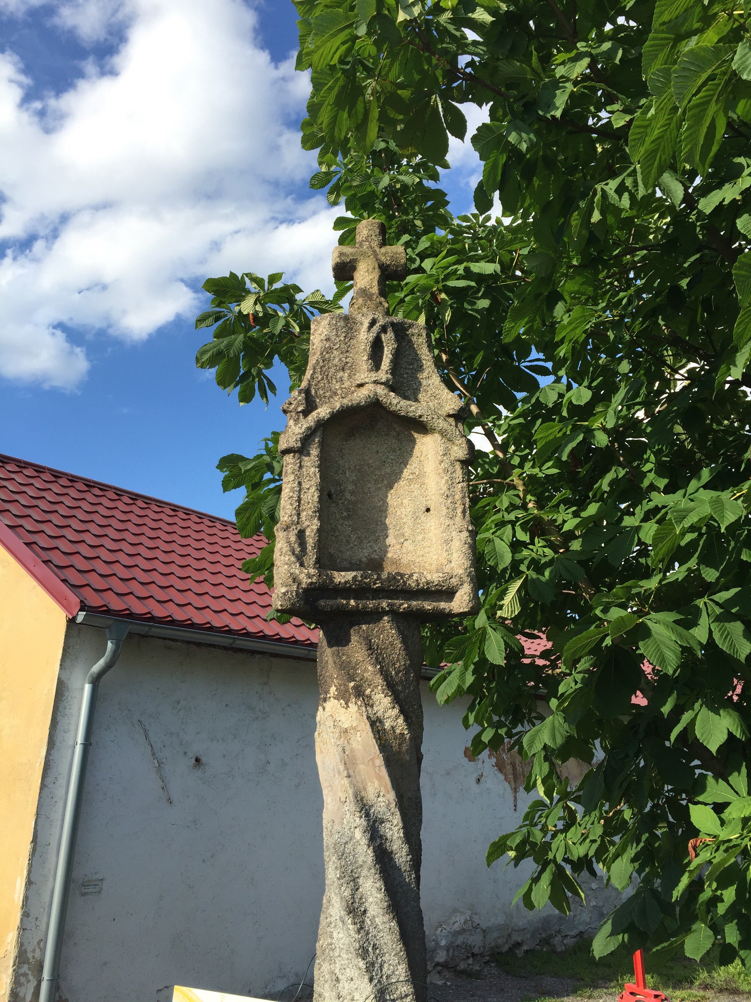 Boží muka ve Štěkři.